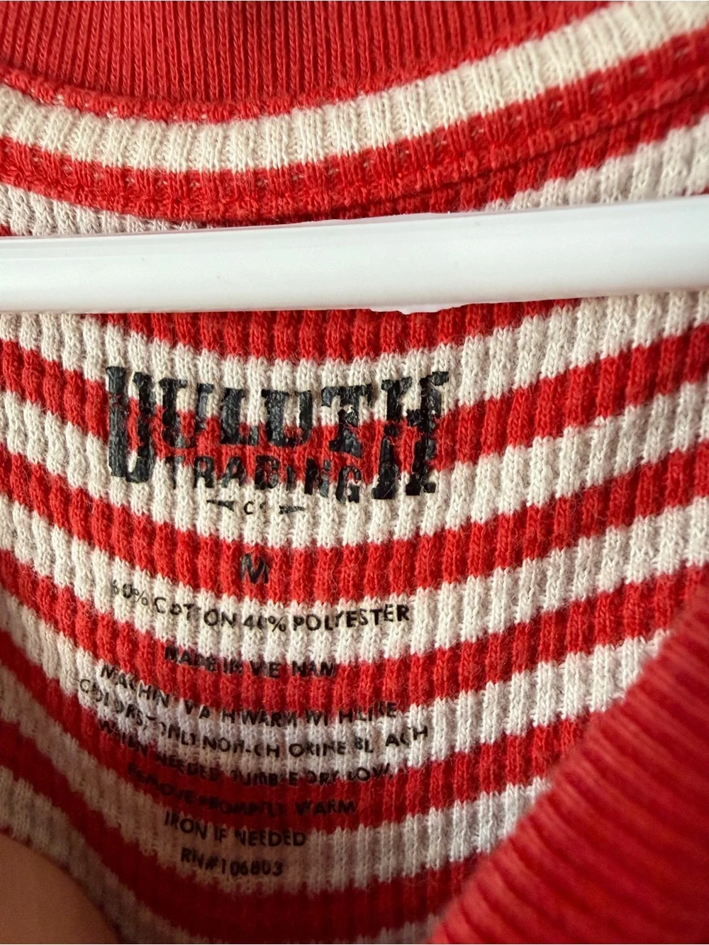 Duluth size M Striped Red & White Long Sleeve Tee